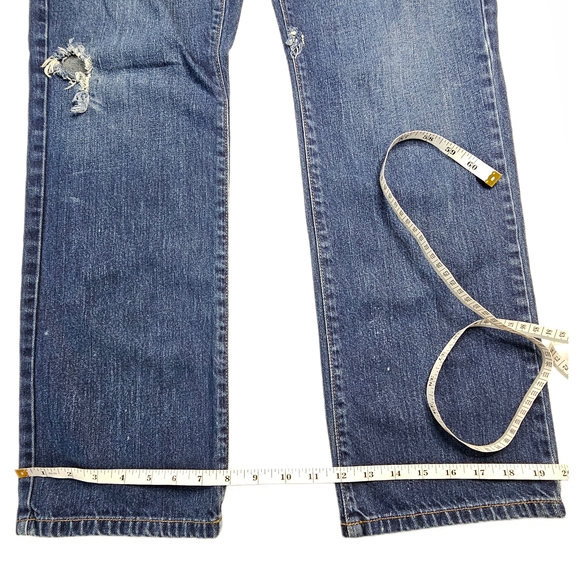 L.L. Bean Men's Indigo Distressed Standard Fit Jeans - Picture 10 of 12